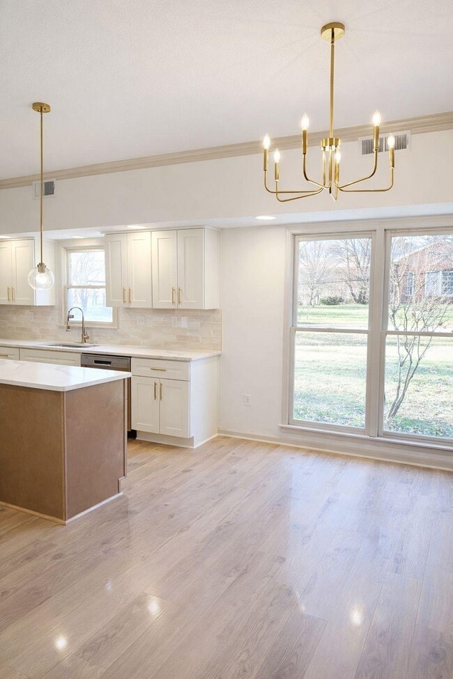 Building Photo - 6725 Kirby Trace Cove