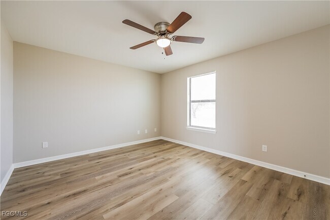 Building Photo - 2910 36th St SW