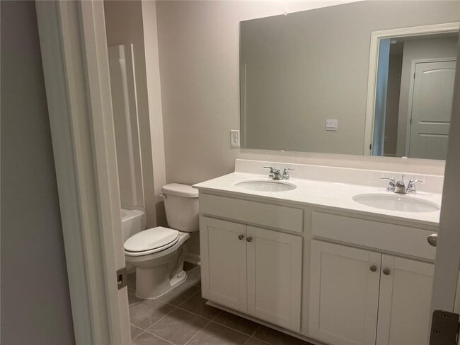 Building Photo - 3111 Greyton Dr
