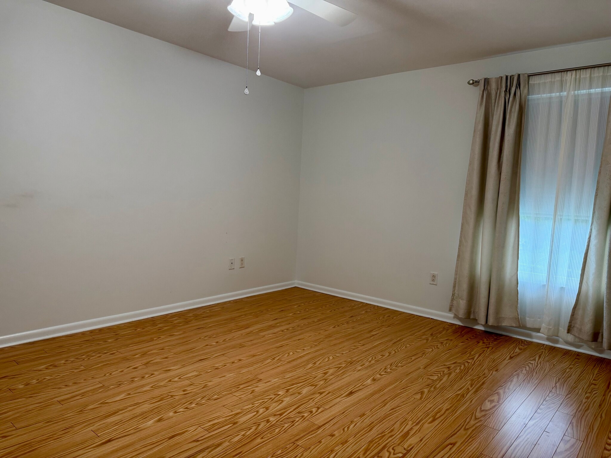 Building Photo - 8388 SE Croft Cir