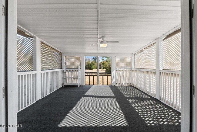 Building Photo - 1041 Plantation Dr