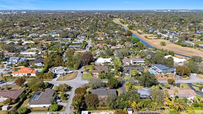 Building Photo - 9980 SW 128th St