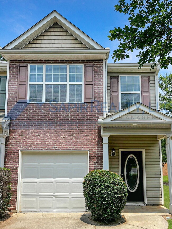 Building Photo - 5000 Lincoln Dr