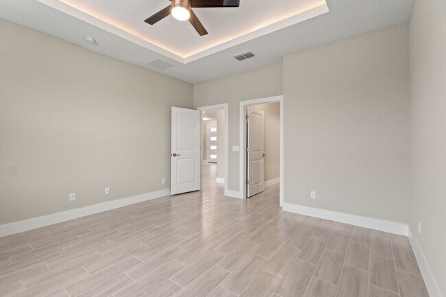 Building Photo - Deposit-Free! Modern, energy efficient hom...