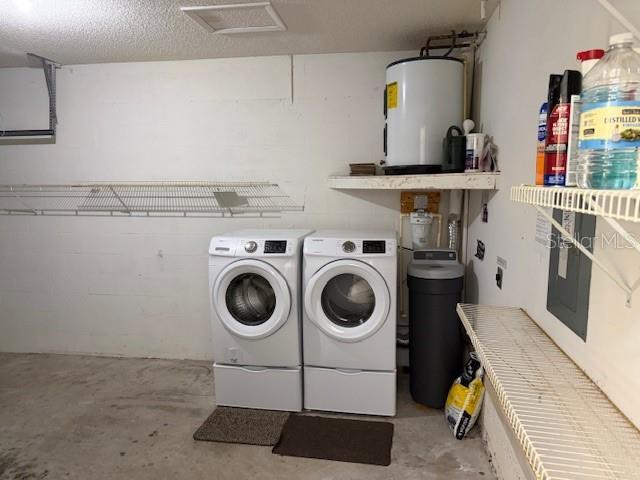 Building Photo - 1913 Whispering Way