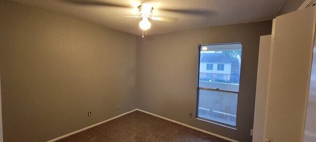 Smaller 2nd Bedroom - 14515 Wunderlich Dr