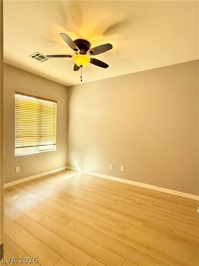 Building Photo - 3989 Spanish Barb St