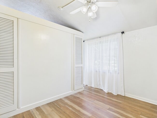 Building Photo - 7070 Tabor Rd