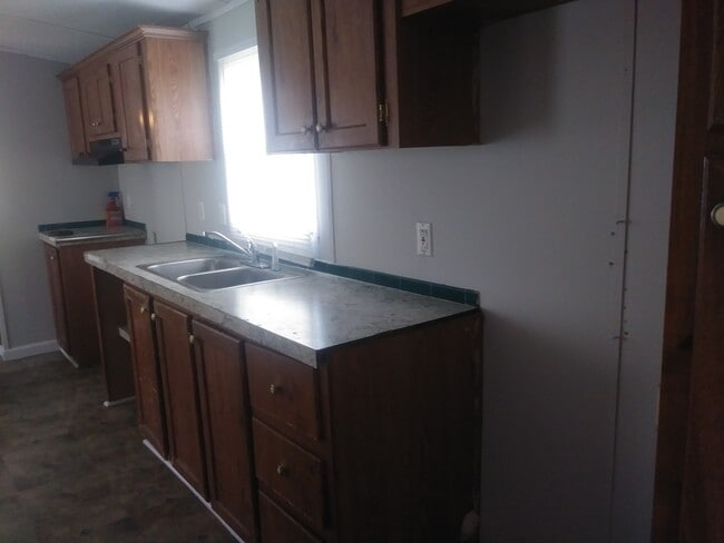 Building Photo - Braswell Mobile Home Park