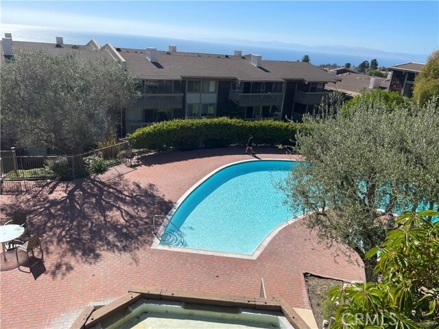 Building Photo - 6542 Ocean Crest Dr