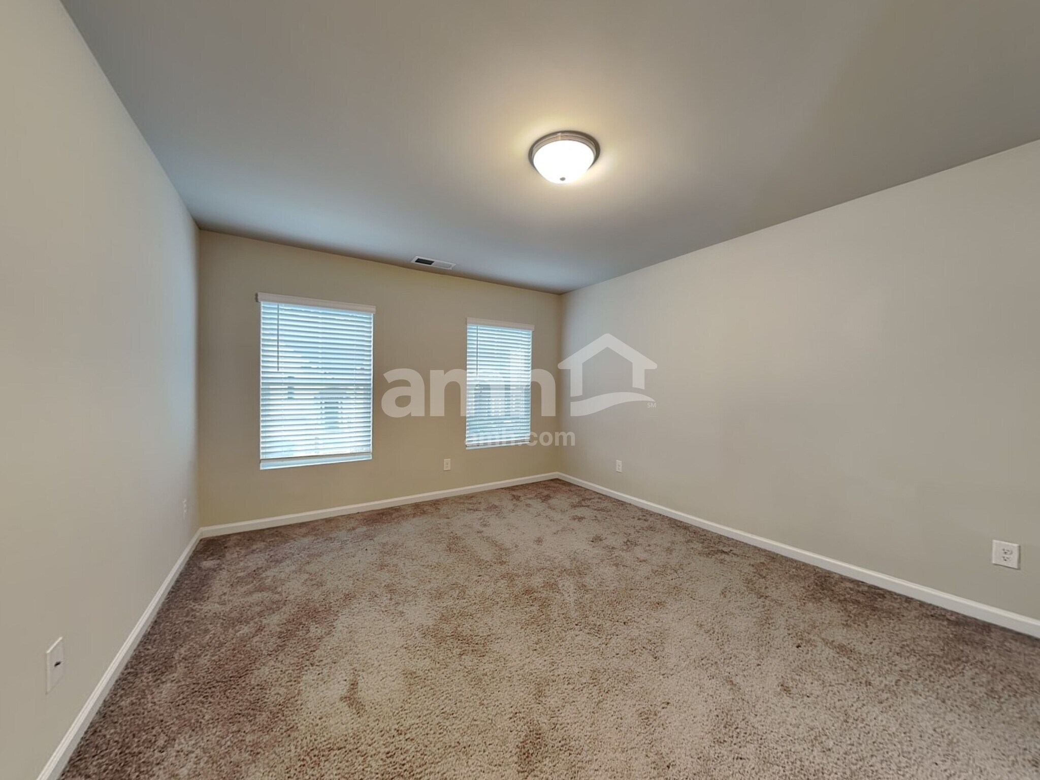 Building Photo - 214 Omega Ct