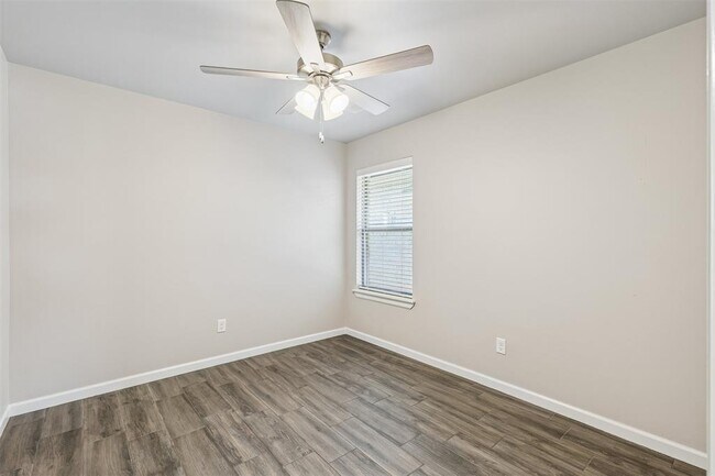 Building Photo - 12008 Brinley Reign Dr