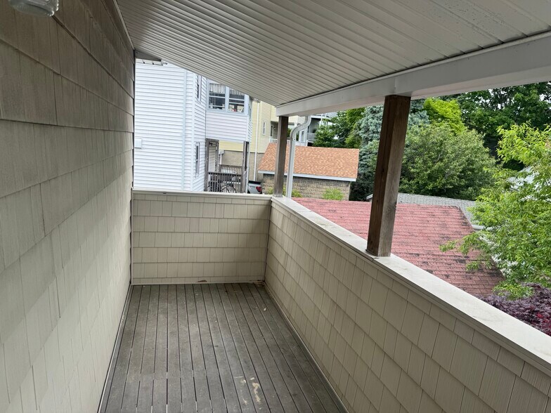 Building Photo - 61 Templeton Pky