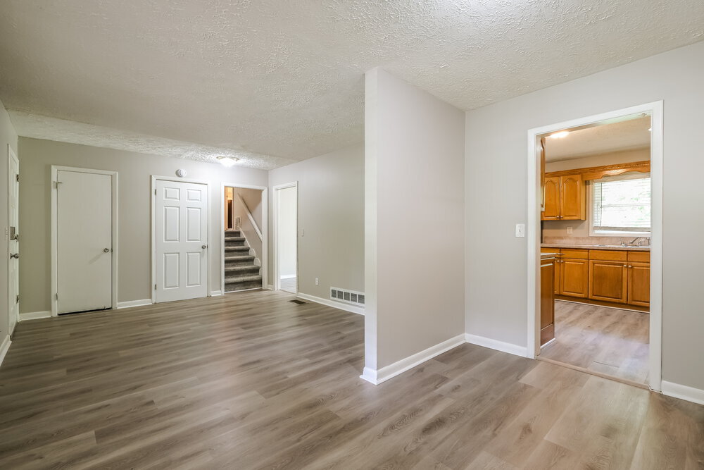 Building Photo - 2842 Zane Grey Dr SE
