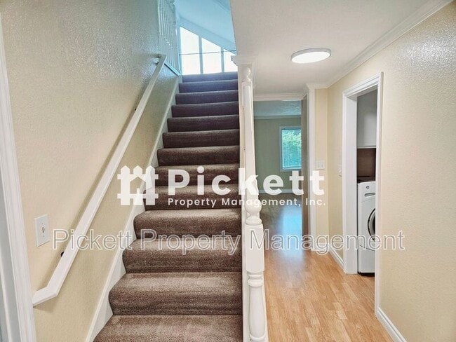 Building Photo - 9062 Tracyton Blvd NW