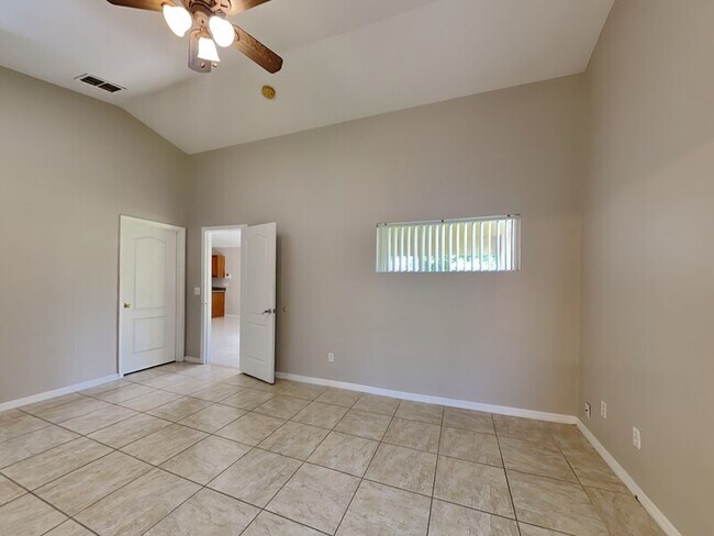 Building Photo - 12806 Sophiamarie Loop