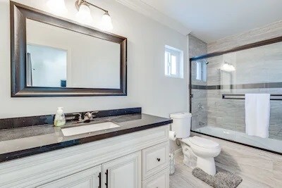 Primary Bathroom - 3760 E Calle San Antonio