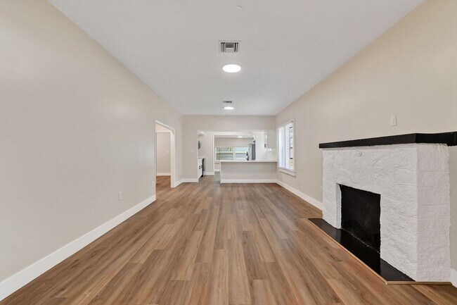 Building Photo - 3714 Morton Ave