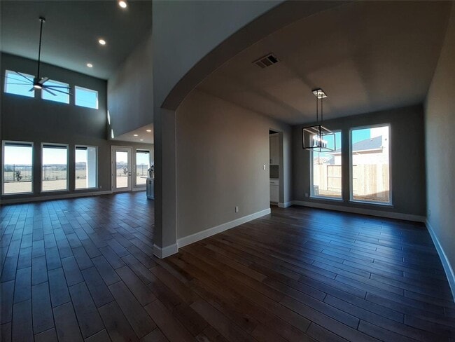 Building Photo - 7575 Pemberley Ct