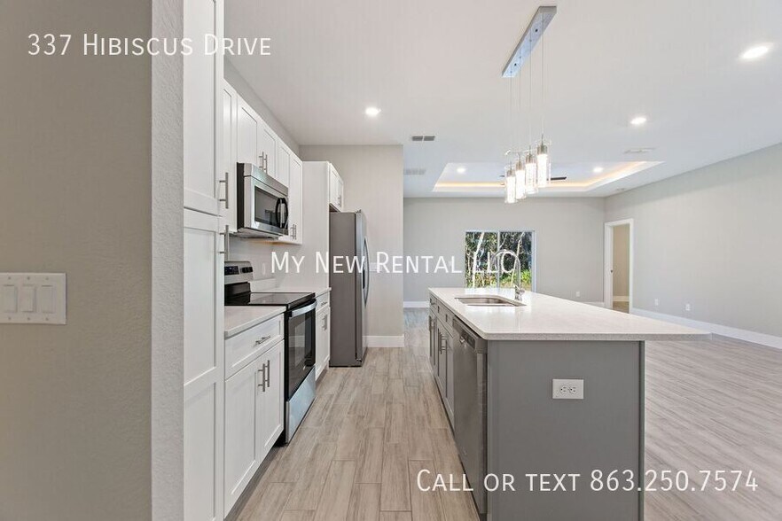 Building Photo - 337 Hibiscus Dr