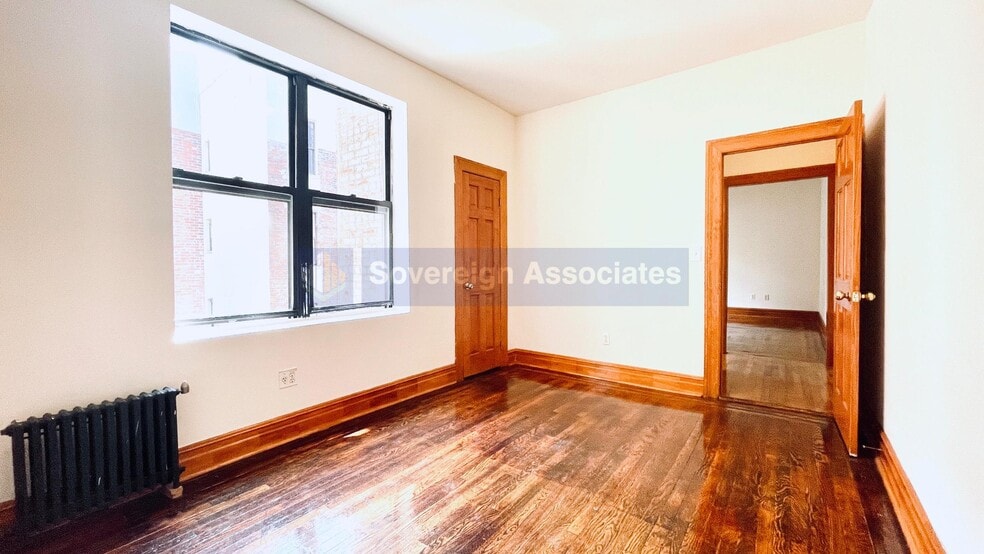 Building Photo - 64 W 108th St