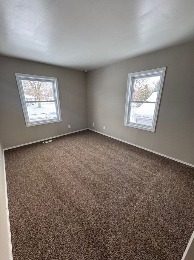 Building Photo - Great NE