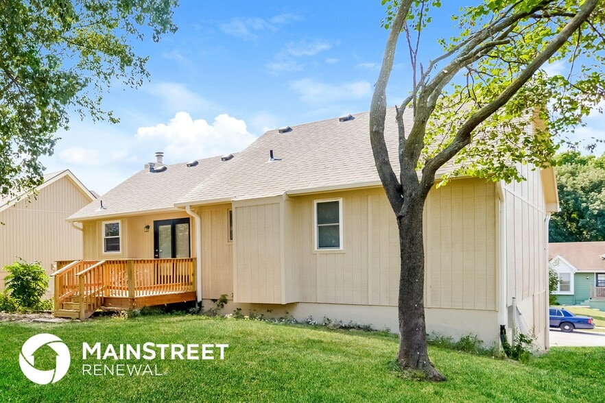 Building Photo - 410 NW 72 Terrace