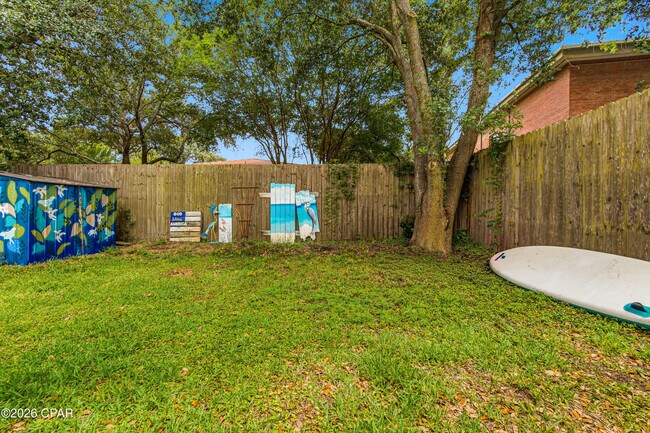 Building Photo - 855 Mande Ct