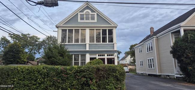 Primary Photo - 36 Harris Ave