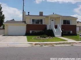 Building Photo - 1585 Rundquist Dr