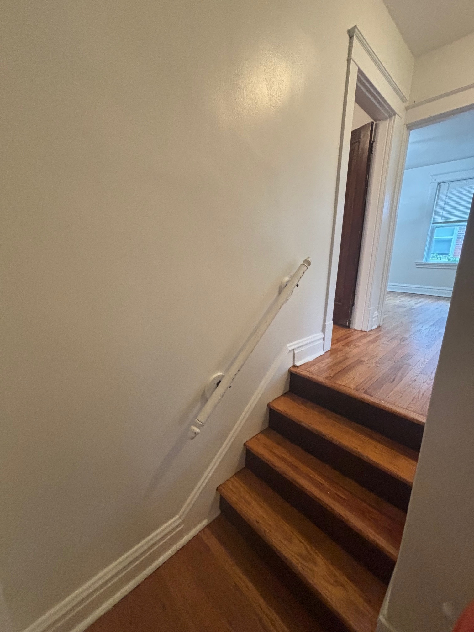 Building Photo - 5054 Winona Ave