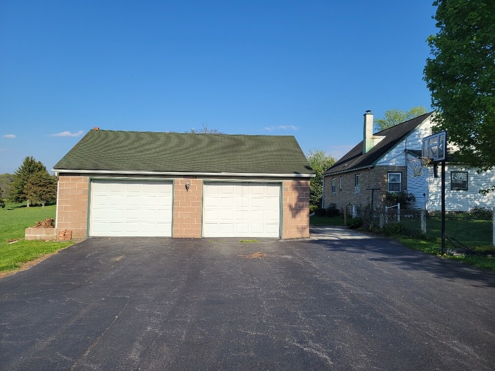 Building Photo - 848 Stone Hill Rd