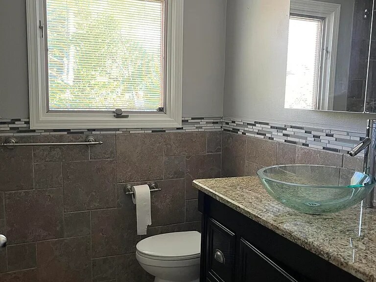 Building Photo - 11423 Delvin Dr