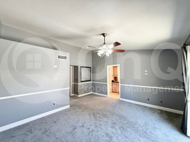 Building Photo - 5508 E Kings Ave