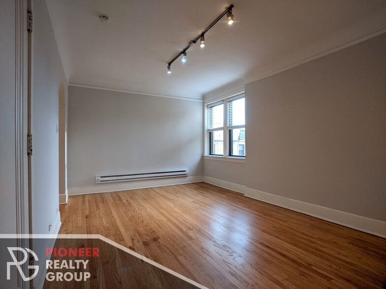 Building Photo - 2315 N Rockwell St