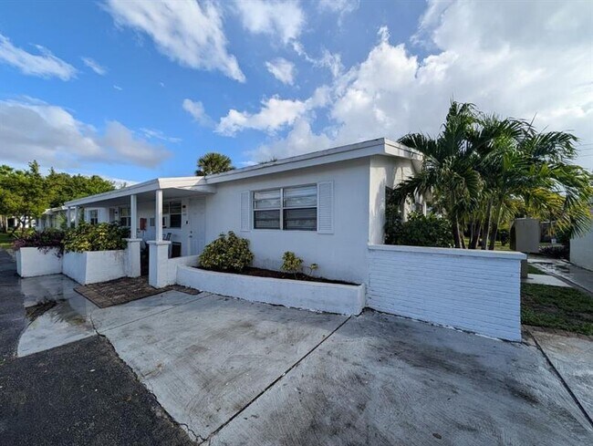 Primary Photo - 140 NW 40th St