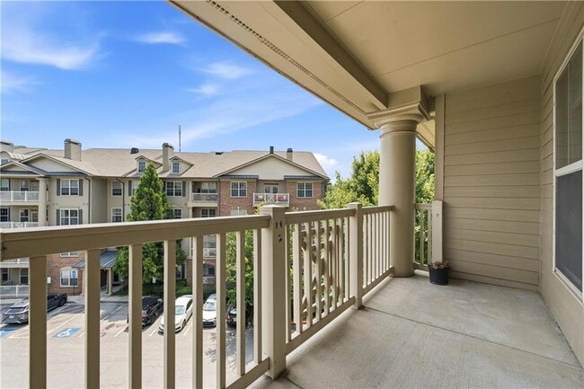 Building Photo - 4805 W Village Way