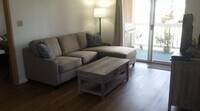Building Photo - Iao Parkside Condo