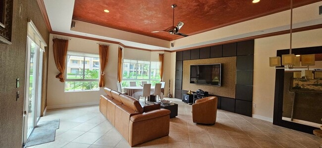 Building Photo - 16117 Emerald Estates Dr