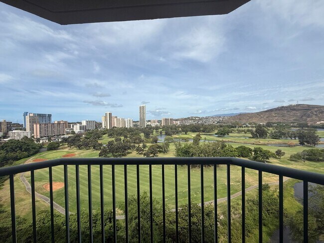 Building Photo - Country Club Village Building 5, 2-bedroom...