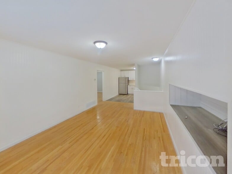 Building Photo - 3200 Jurdy Ct S