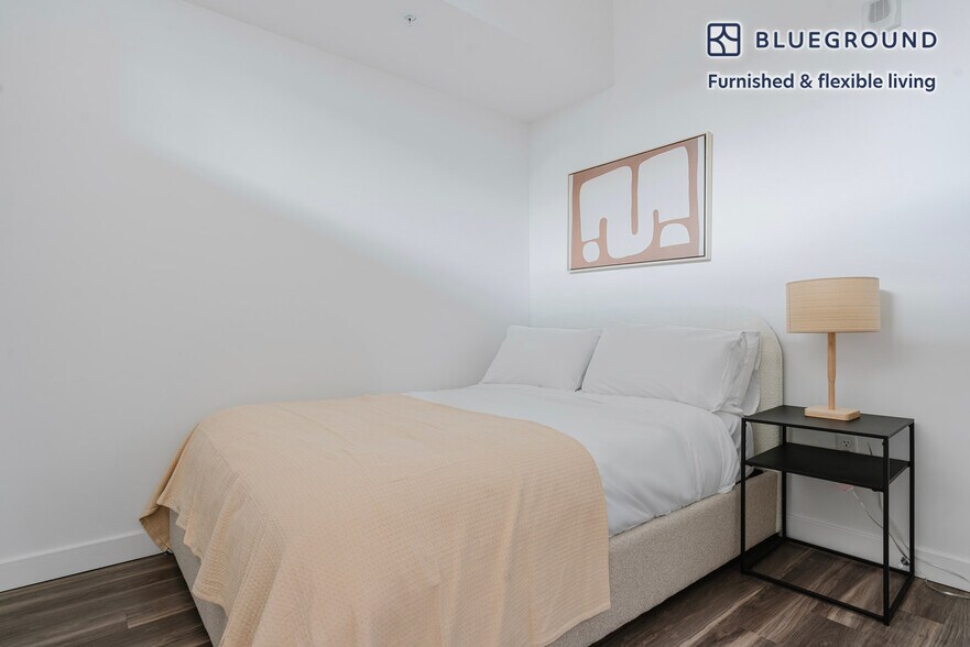 Building Photo - 1255 22nd St NW