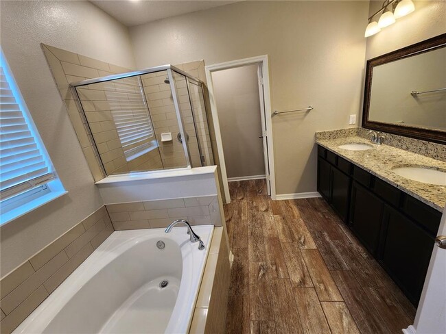 Building Photo - 1118 Water Iris Wy