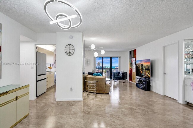 Building Photo - 1201 S Ocean Dr