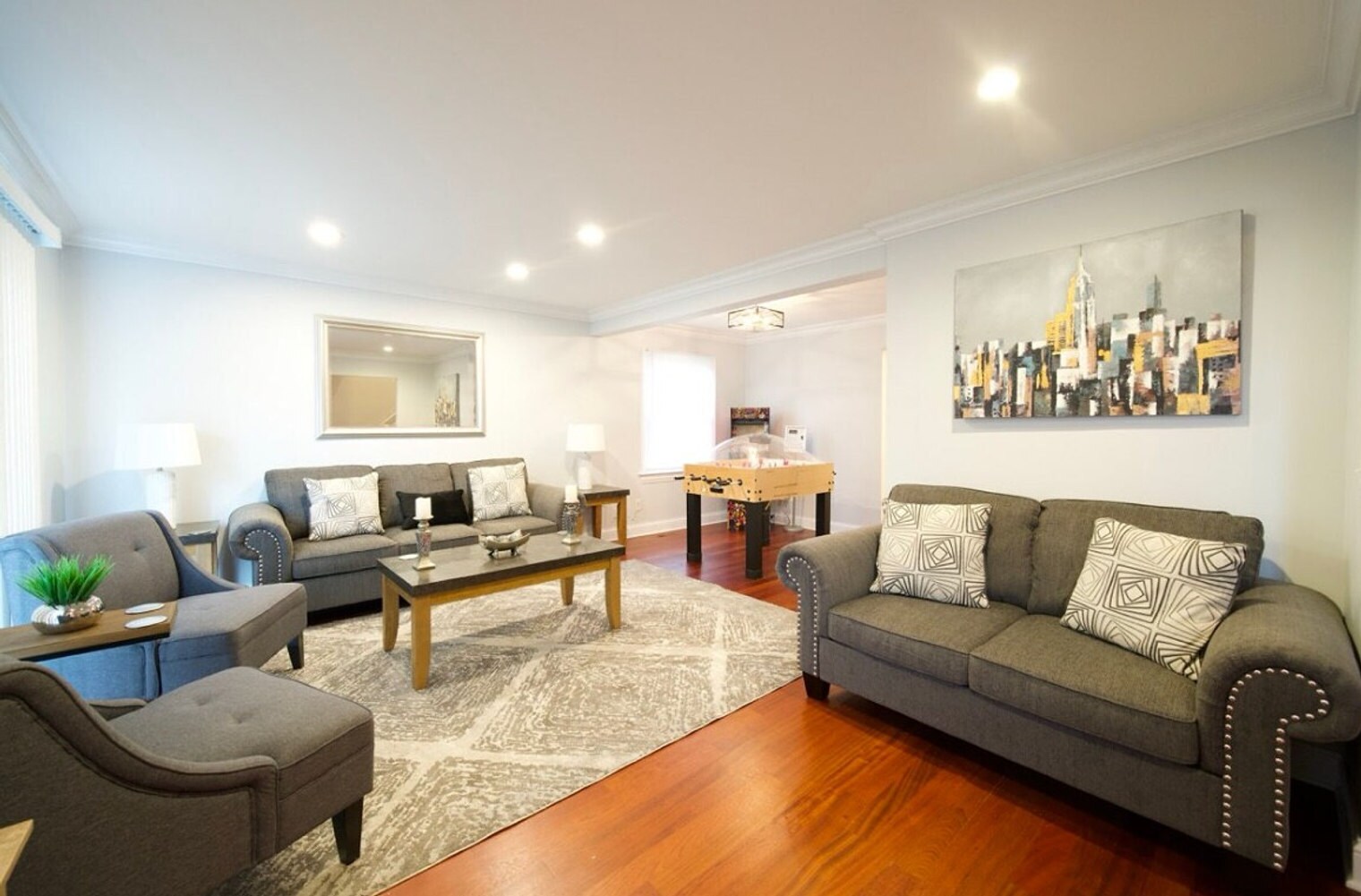 Building Photo - 206 N 9th St