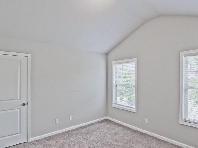 Building Photo - 3166 Cross Creek Dr
