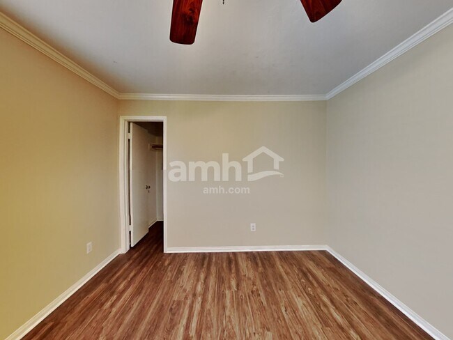 Building Photo - 30826 Trinket Dr