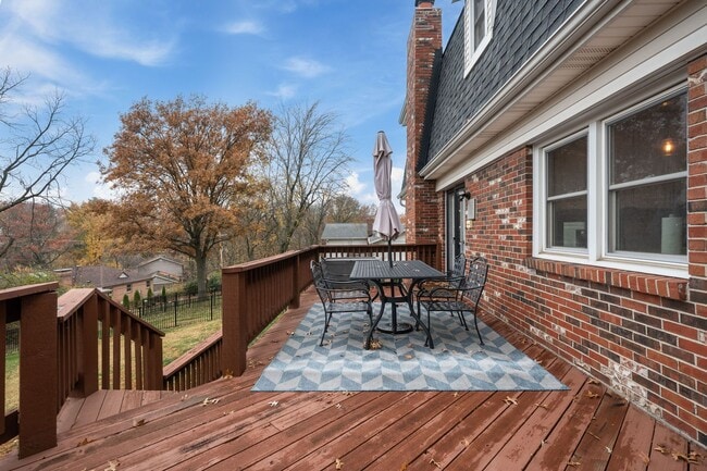 Building Photo - 12122 Royal Valley Dr