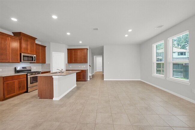 Building Photo - 175 Gray Pne Grv