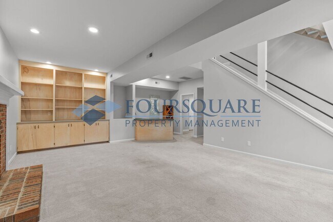 Building Photo - Single Family | One-acre lot in Powell Far...